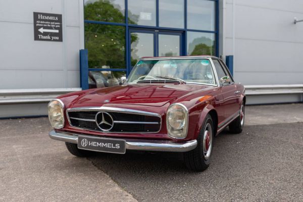 Mercedes-Benz 230 SL 1965 25571