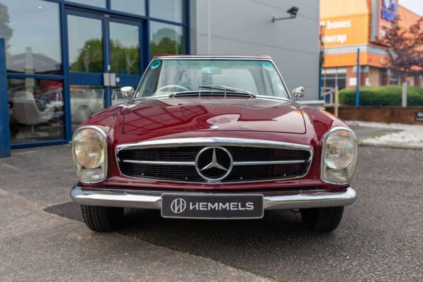 Mercedes-Benz 230 SL 1965 25573