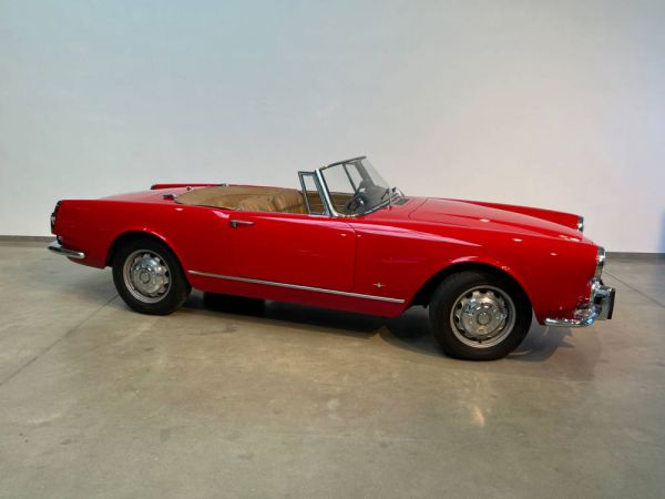 Alfa Romeo 2600 Spider 1964 25454