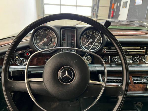 Mercedes-Benz 280 SE 3,5 1969 25485