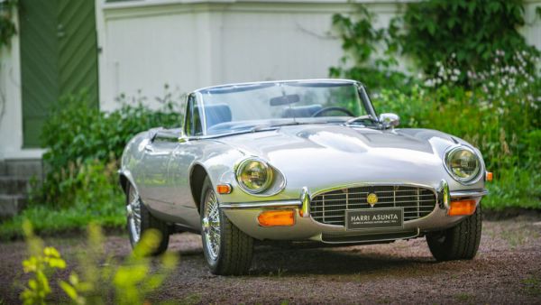 Jaguar E-Type V12 1973 25337