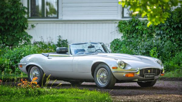 Jaguar E-Type V12 1973 25343