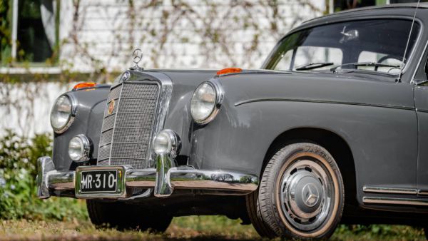 Mercedes-Benz 220 S 1956 25393