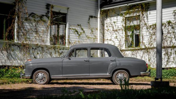 Mercedes-Benz 220 S 1956 25397