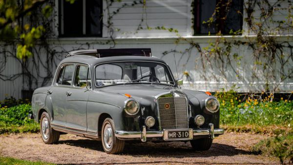 Mercedes-Benz 220 S 1956 25402