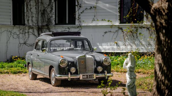 Mercedes-Benz 220 S 1956 25403