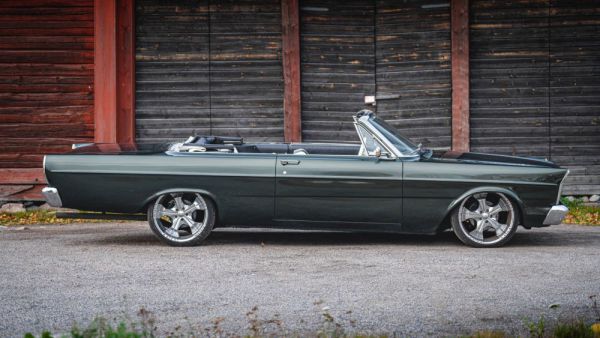 Ford Galaxie 500 1965 83505