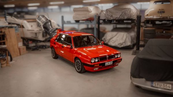 Lancia Delta HF Integrale 16V 1990