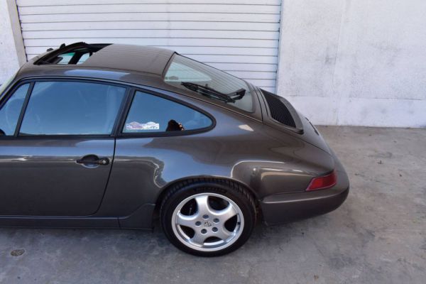 Porsche 911 Carrera 4 1991 16449