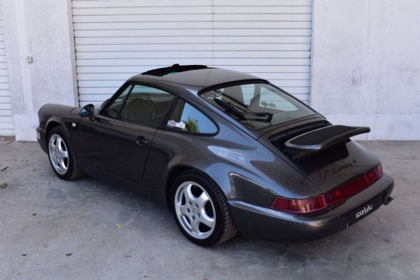 Porsche 911 Carrera 4 1991 16450