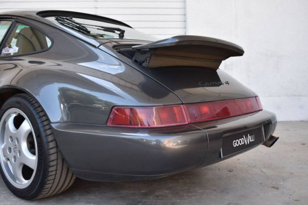 Porsche 911 Carrera 4 1991 16451