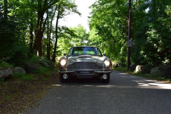 Aston Martin DB 6 Vantage 1966 69972