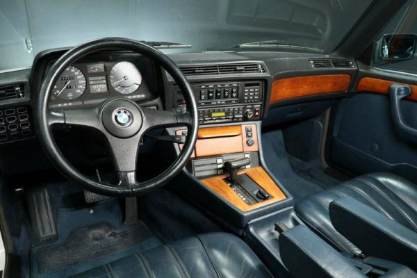 BMW 735i 1985 24118