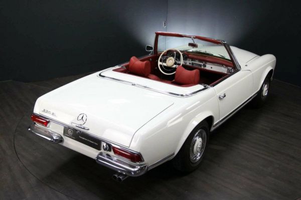 Mercedes-Benz 230 SL 1965 24158