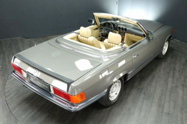 Mercedes-Benz 380 SL 1983 24319