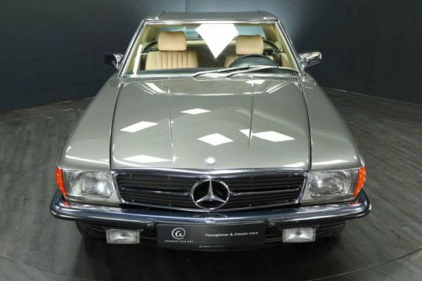 Mercedes-Benz 380 SL 1983 24322