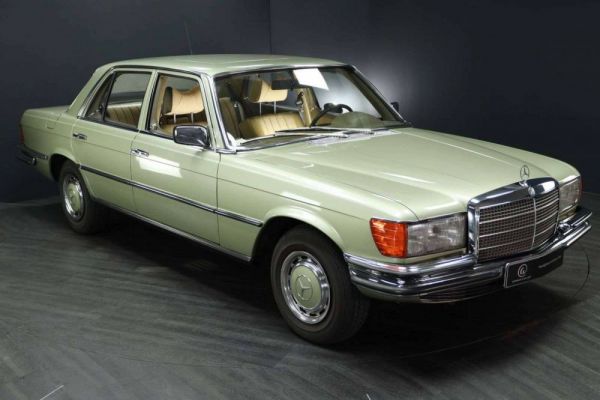 Mercedes-Benz 280 SE 1978 24516