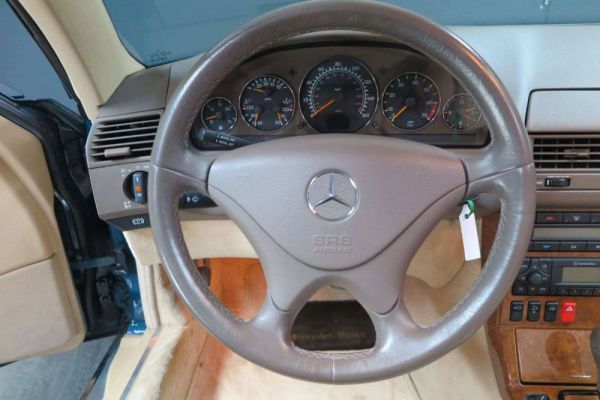 Mercedes-Benz SL 500 1999 24560