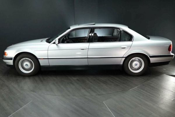 BMW 750i 1999 63653