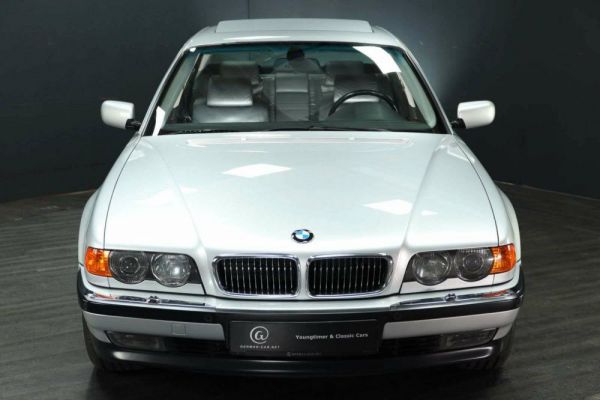 BMW 750i 1999 63658