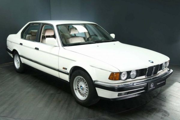 BMW 735i 1987 83373