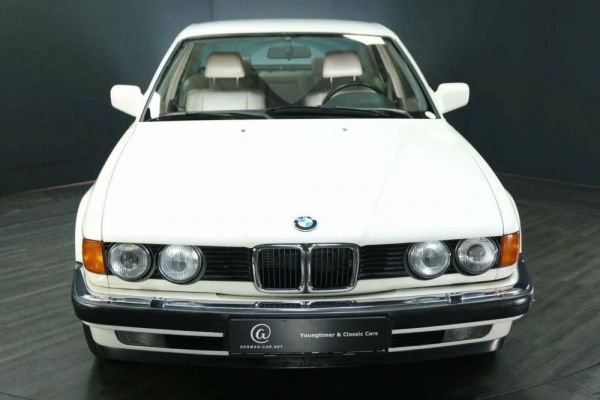 BMW 735i 1987 83374