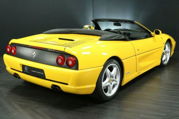 Ferrari F 355 Spider 1998