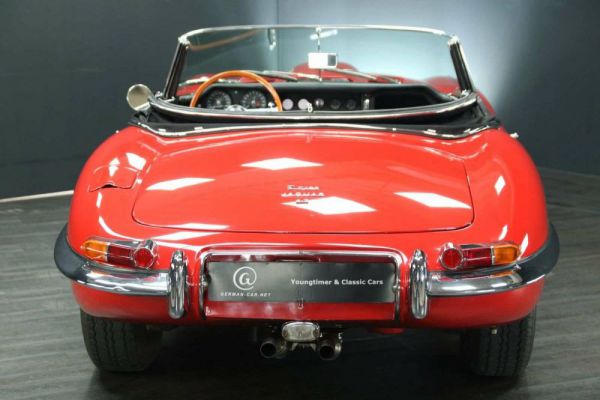 Jaguar E-Type 4.2 1967 101535