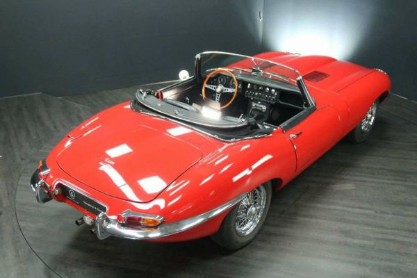 Jaguar E-Type 4.2 1967 101536