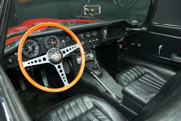 Jaguar E-Type 4.2 1967 101543