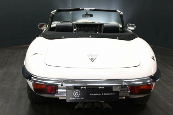 Jaguar E-Type V12 1974 104937