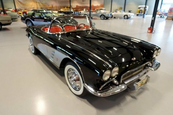 Chevrolet Corvette 1961 23890