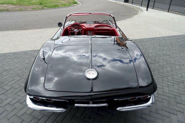 Chevrolet Corvette 1961 23896