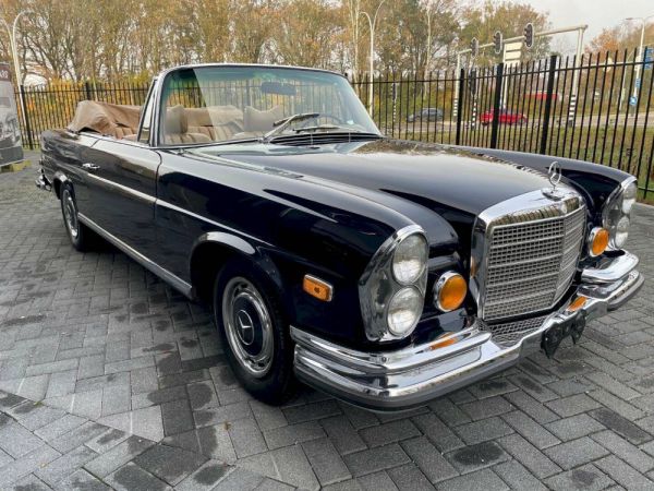 Mercedes-Benz 280 SE 1970 23917