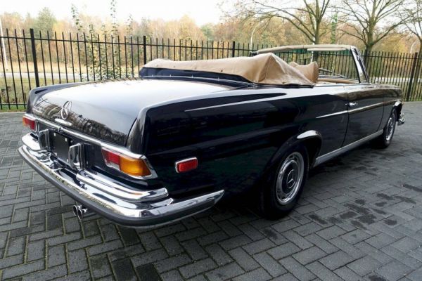 Mercedes-Benz 280 SE 1970 23926