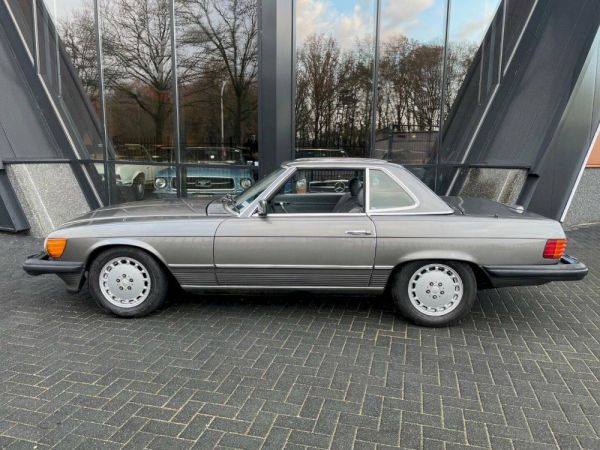 Mercedes-Benz 500 SL 1983 24003