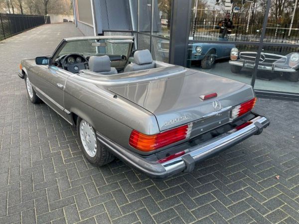 Mercedes-Benz 500 SL 1983 24008