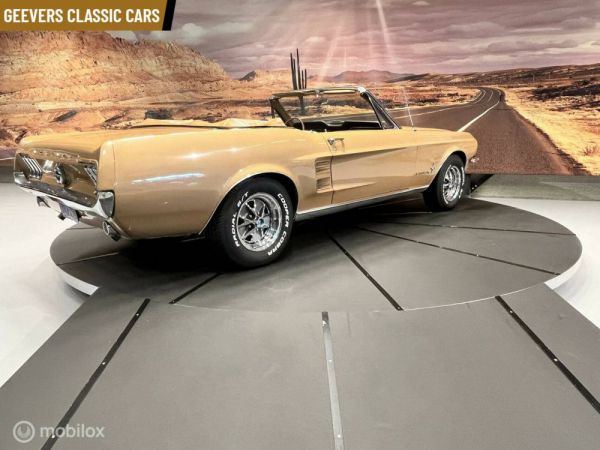 Ford Mustang 390 1967 98974