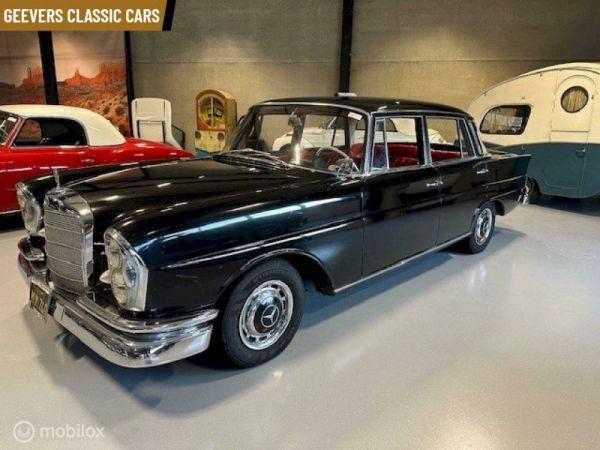 Mercedes-Benz 220 S b 1963