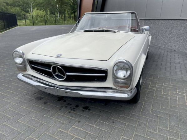 Mercedes-Benz 230 SL 1965