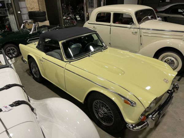 Triumph TR 250 1967 23779