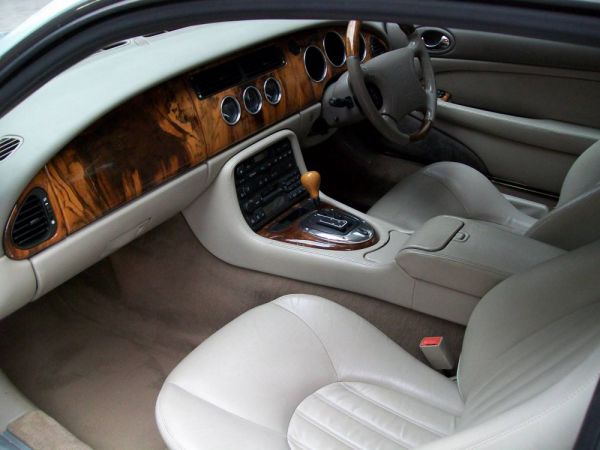 Jaguar XK8 4.0 1997 23851