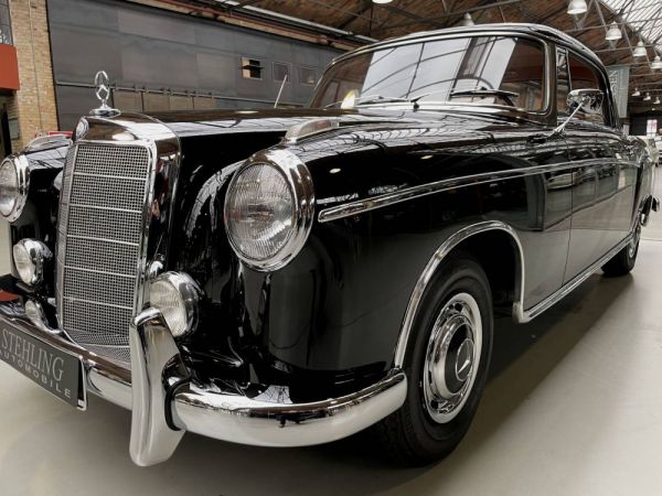 Mercedes-Benz 220 S 1959 23882