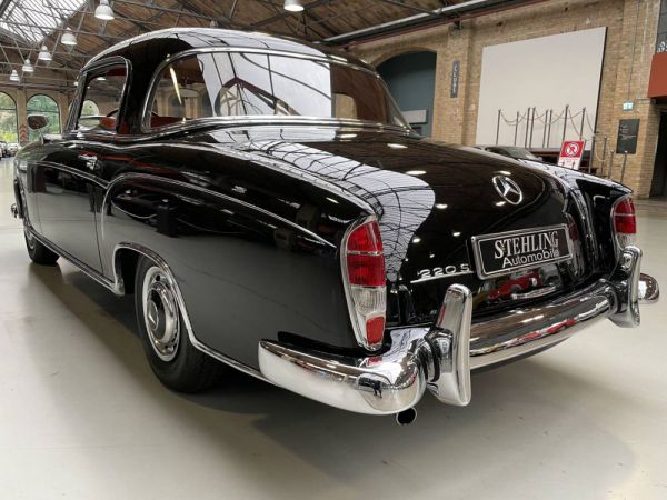 Mercedes-Benz 220 S 1959 23885