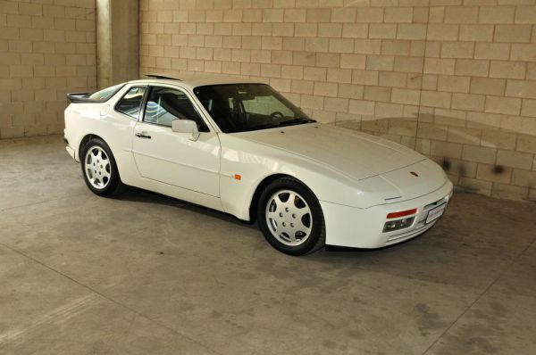 Porsche 944 TURBO S 1988 51620