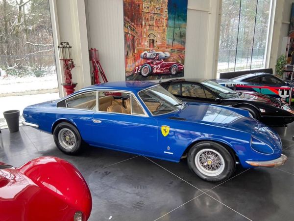 Ferrari 365 GT 2+2 1969 108287