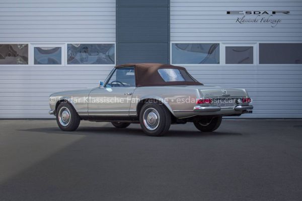 Mercedes-Benz 230 SL 1966 64663