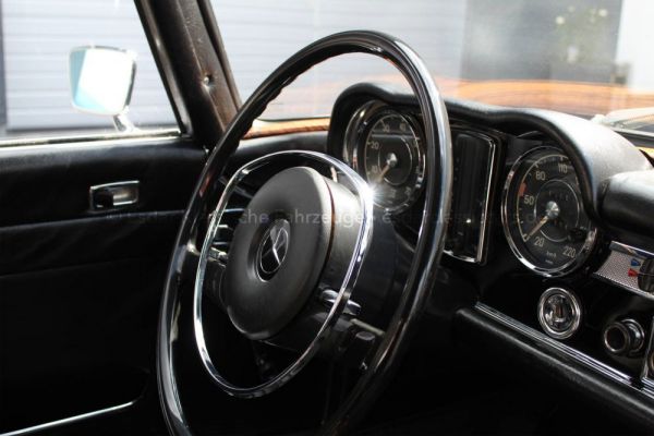 Mercedes-Benz 280 SL 1970 69693