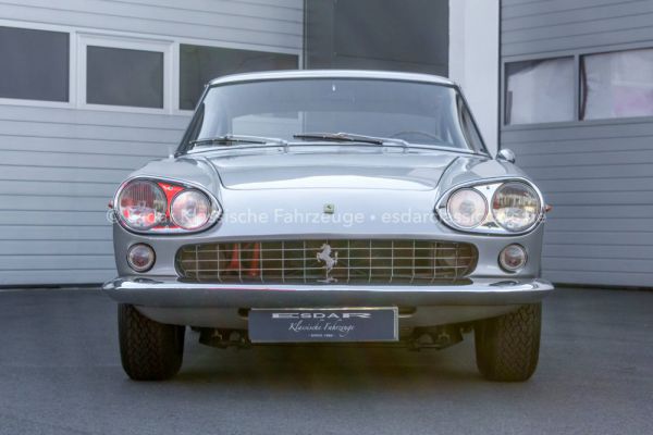 Ferrari 330 GT 2+2 1964 96189