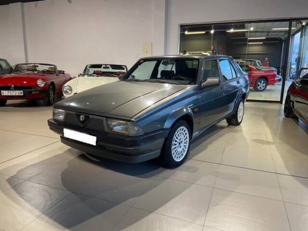 Alfa Romeo 75 2.0 Twin Spark 1989